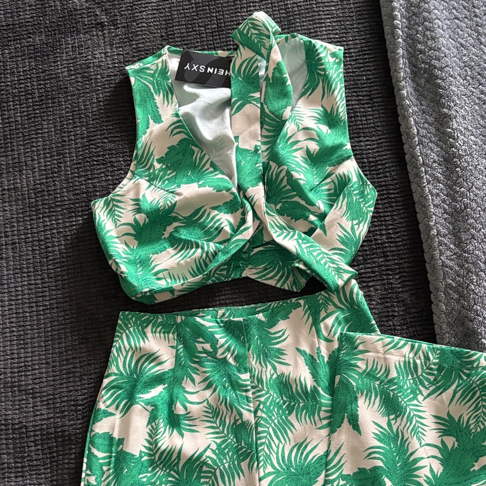 SHEIN Tropical Green and Cream Wide Leg Jumpsuit